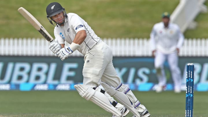 Ross Taylor batting