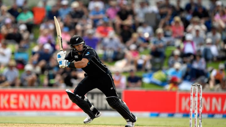 Ross Taylor batting