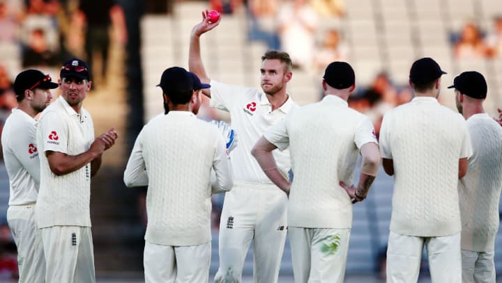 Broad 400 wickets