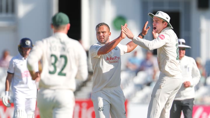 Dane Paterson wicket v Hampshire