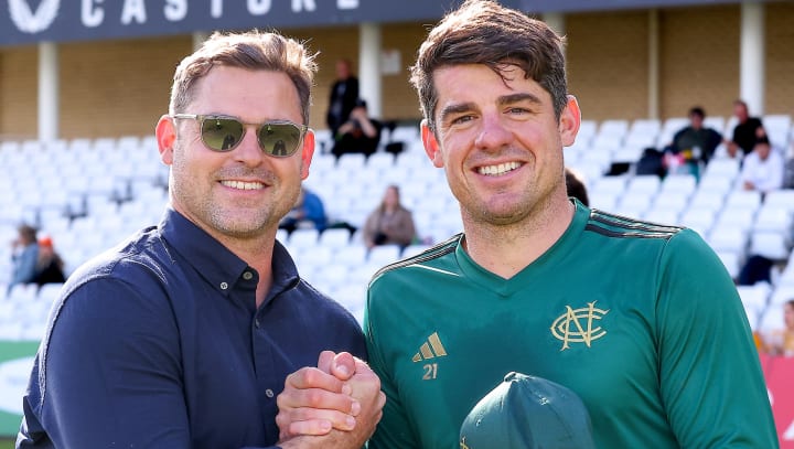 Michael Lumb & Moises Henriques