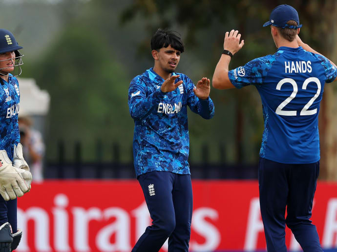 AHMED AGAIN IN THE WICKETS AS ENGLAND SECURE SUPER SIX SPOT