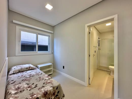 Foto 4 de Casa em Condomínio no Enseada