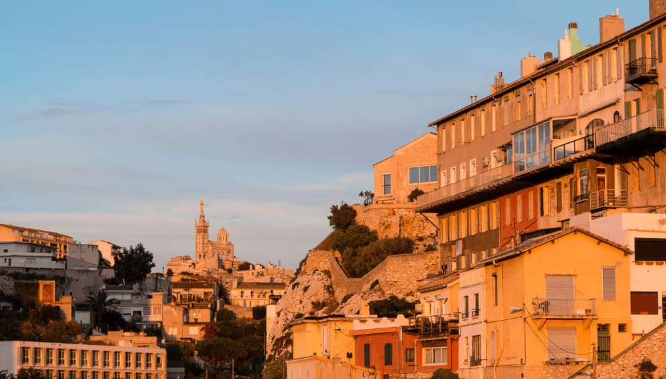 Domiciliation d'une entreprise à la Corniche à Marseille : les avantages