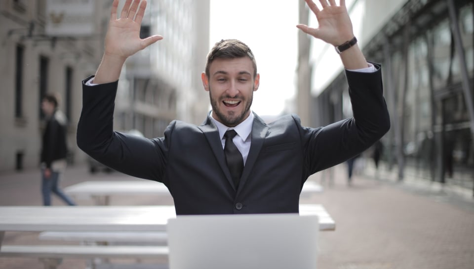 Domiciliation d'une SCI chez un associé : les règles à savoir