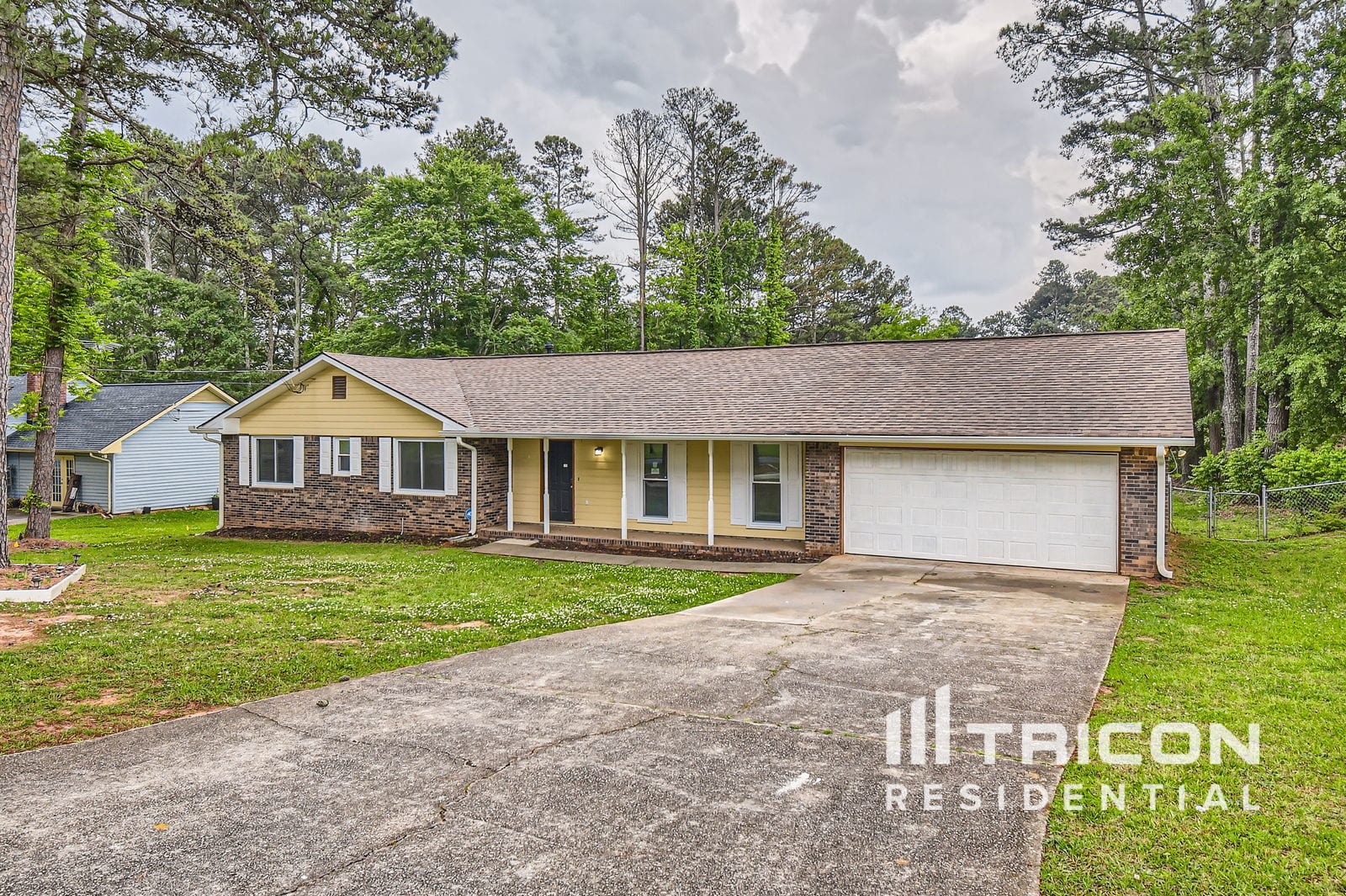 166 Hill Ln Ellenwood GA