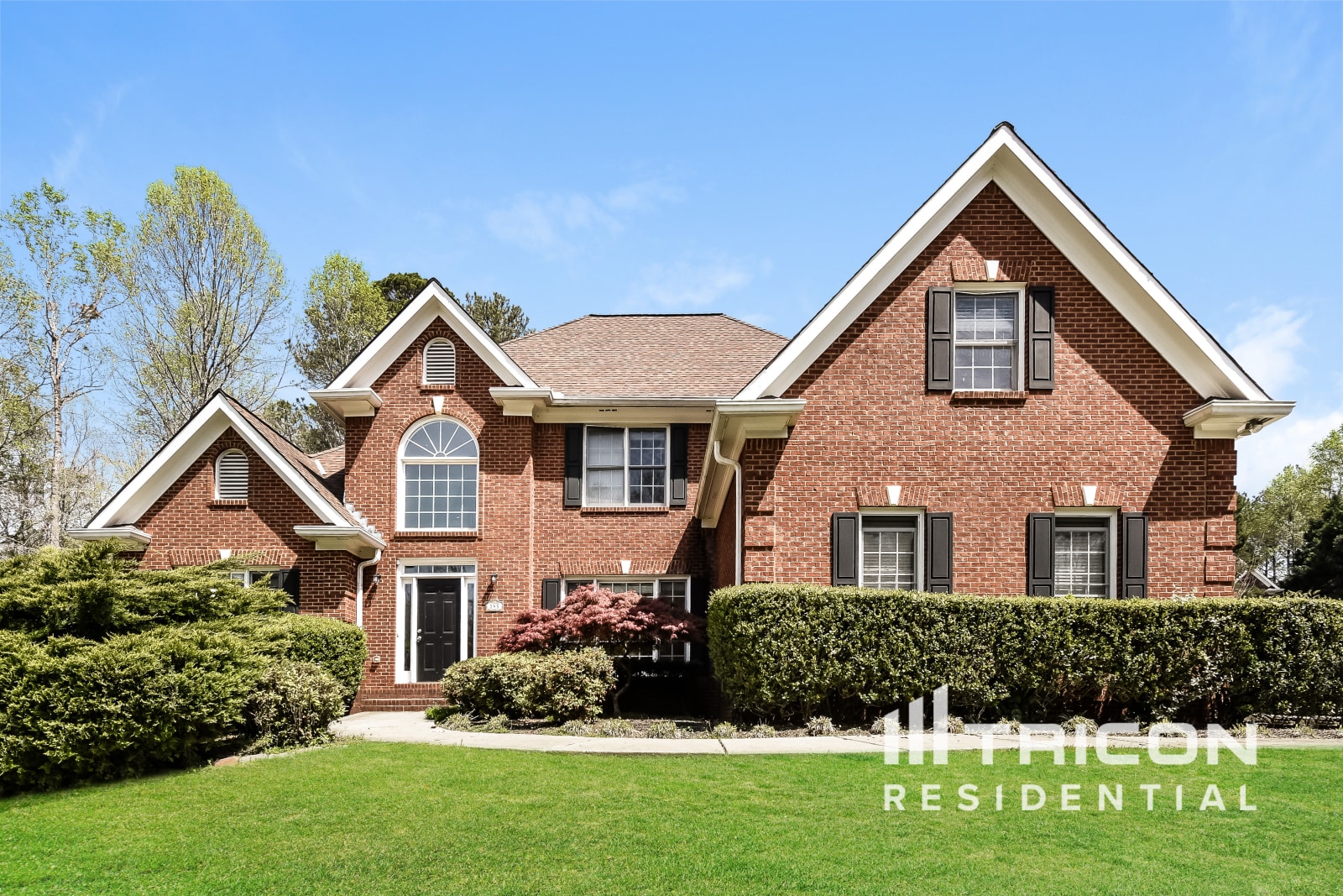 195 Forrest Lake Rd Alpharetta GA