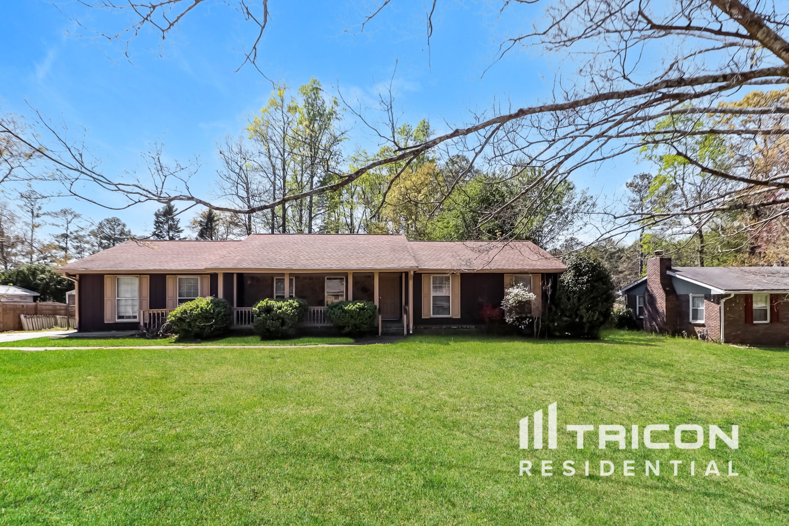 199 Kings Court Lawrenceville GA