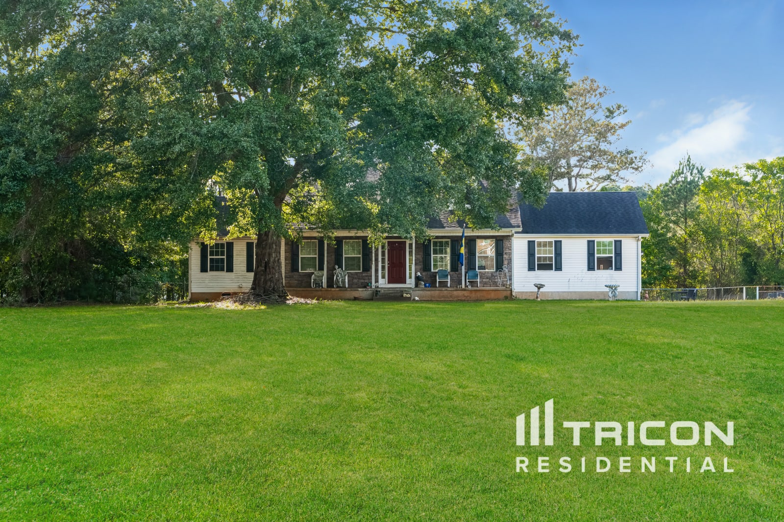 202 Larson Ln Griffin GA