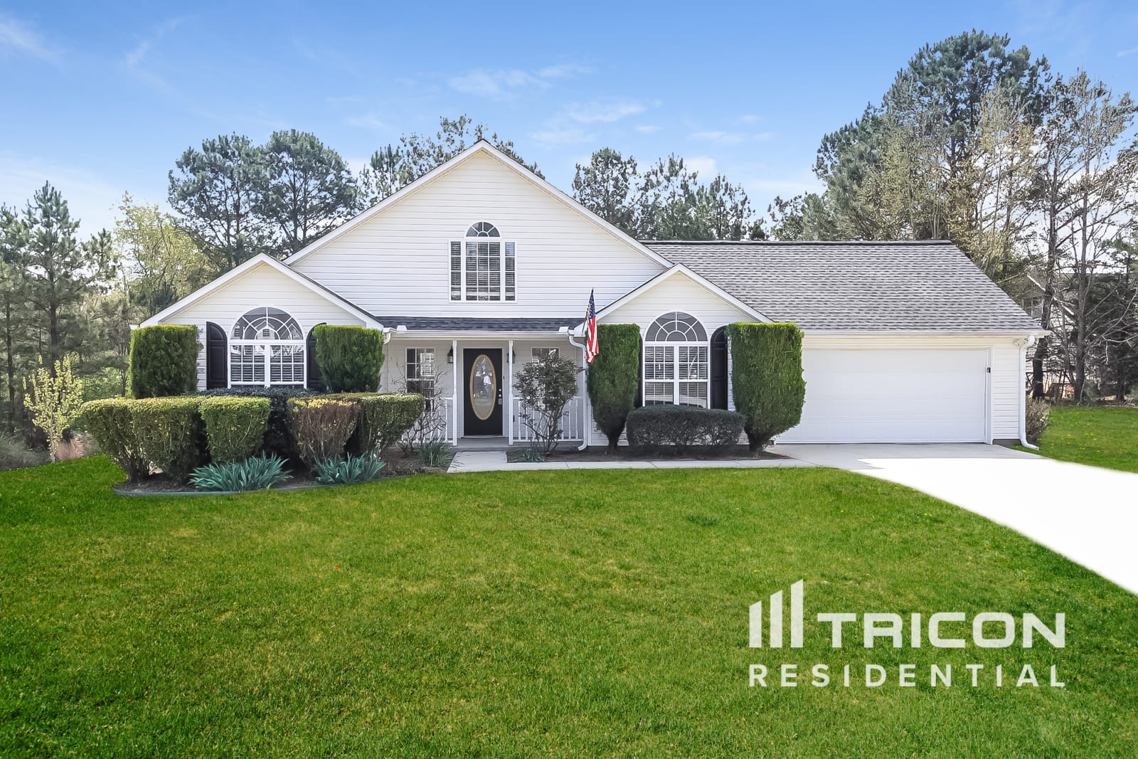 2051 Meadowglen Lane Loganville GA