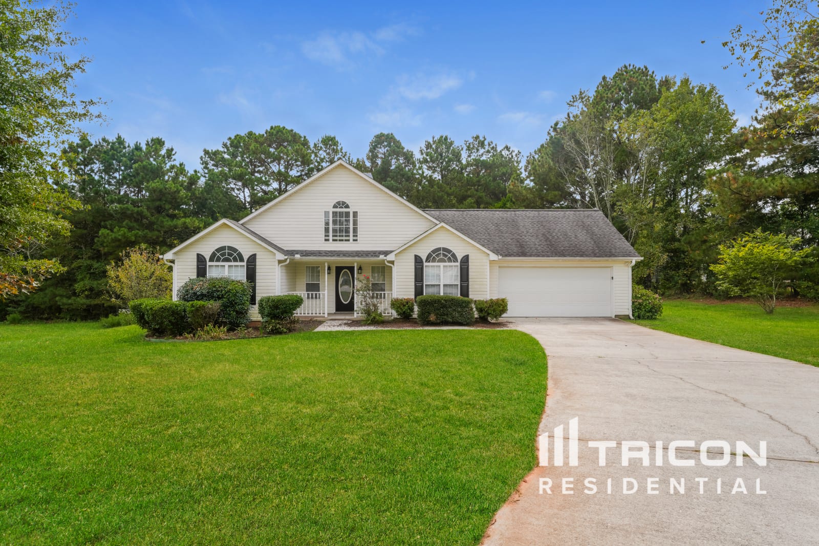 2051 Meadowglen Lane Loganville GA