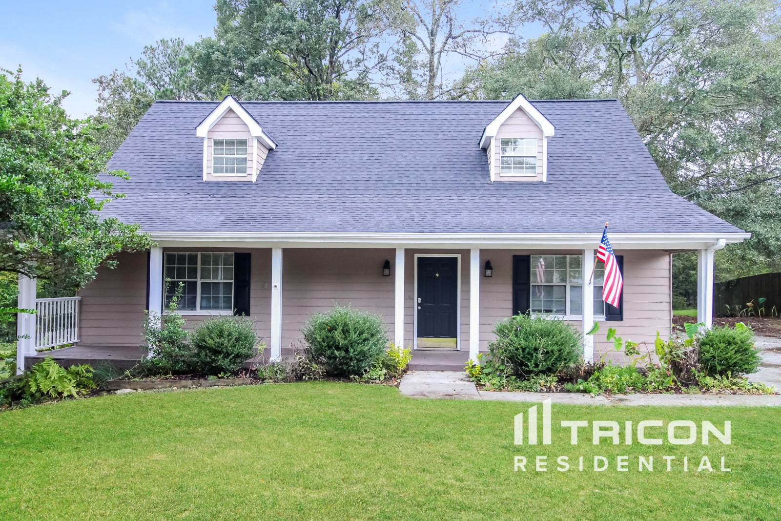 2142 Red Rose Lane Loganville GA