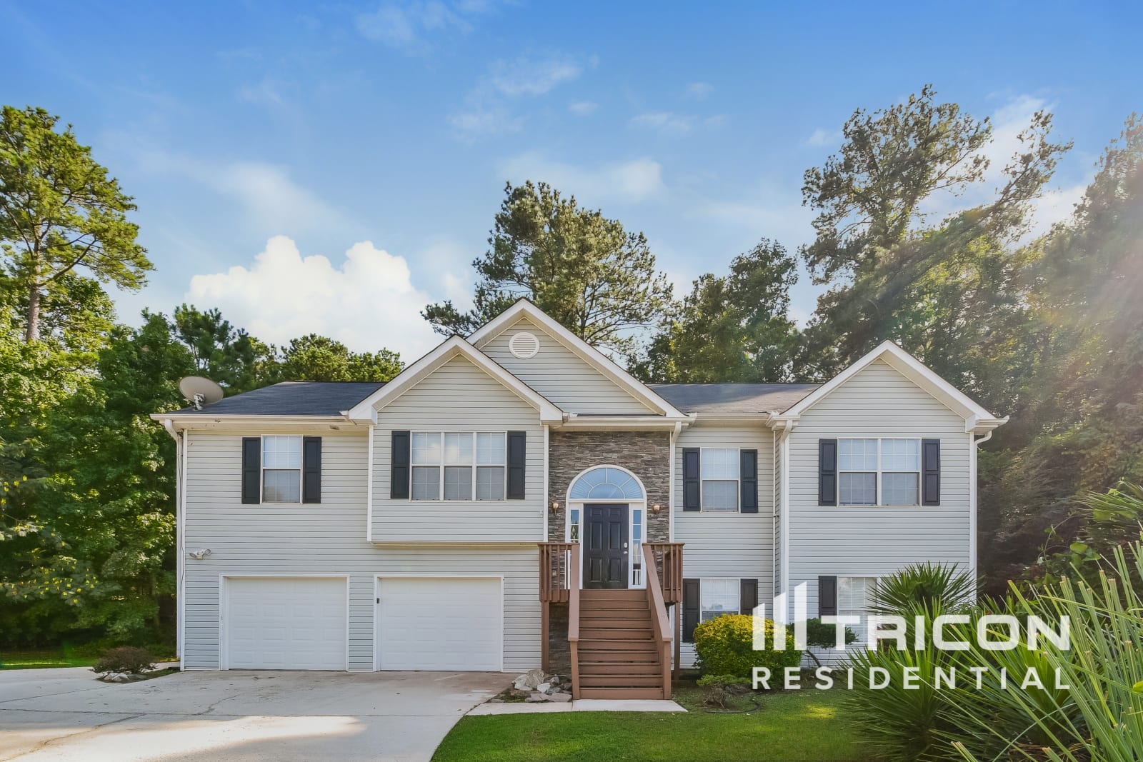 2183 Harmony Lakes Court Lithonia GA