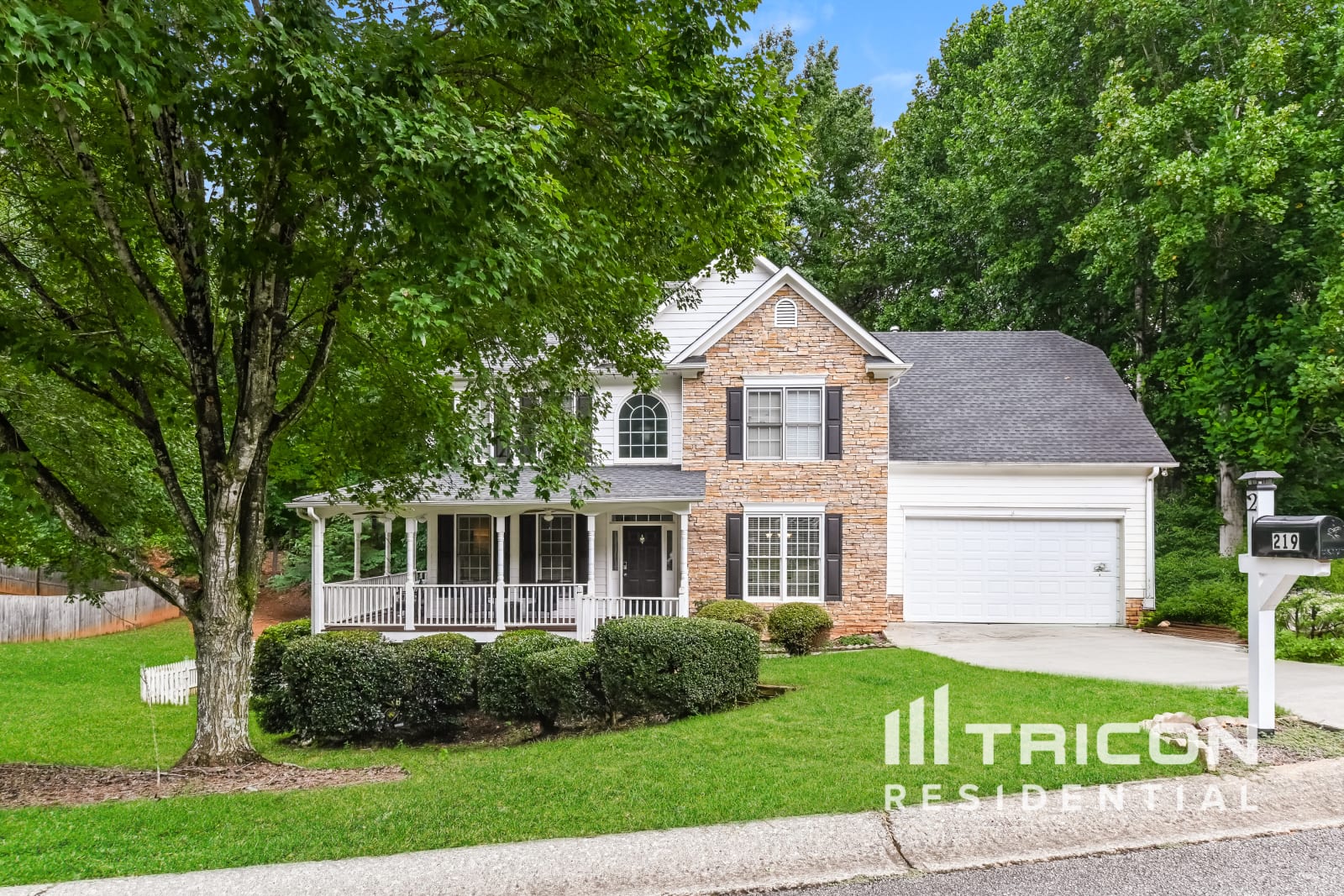 219 Sable Trace Dr Acworth GA