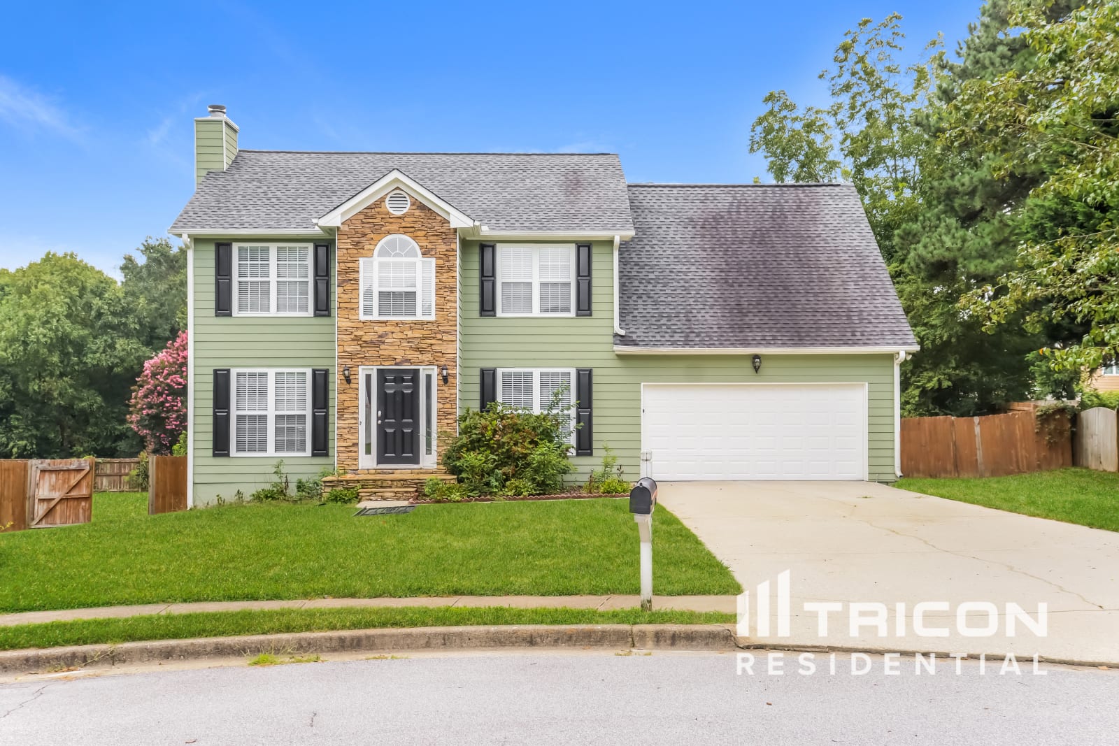 2215 Leighs Brook Court Dacula GA