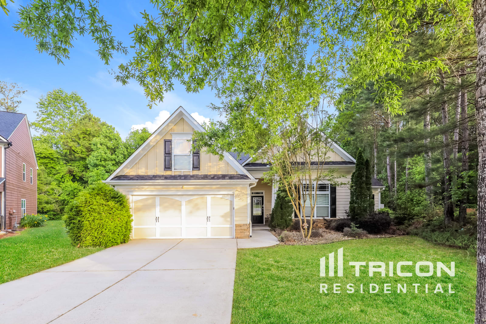 2225 Village Green Drive Fairburn GA