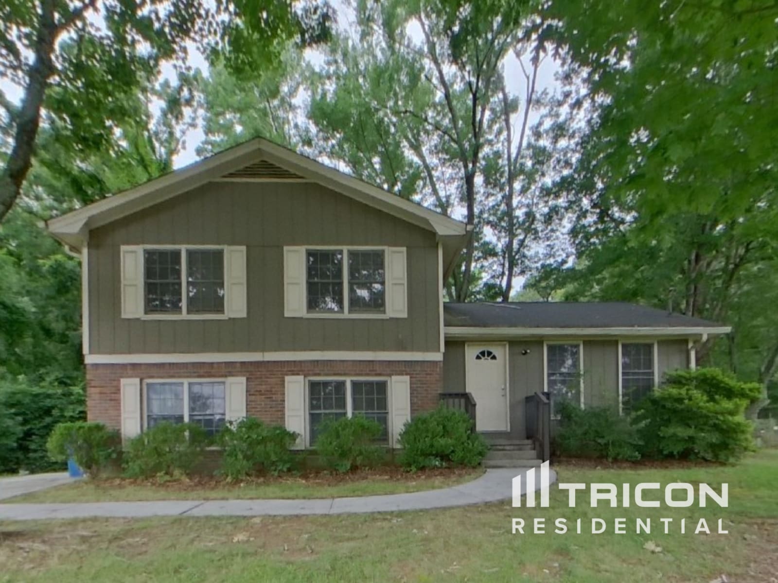 2561 Falcon Ridge Drive Grayson GA