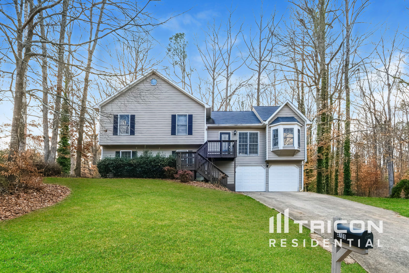 2709 Braemore Glen Powder Springs GA