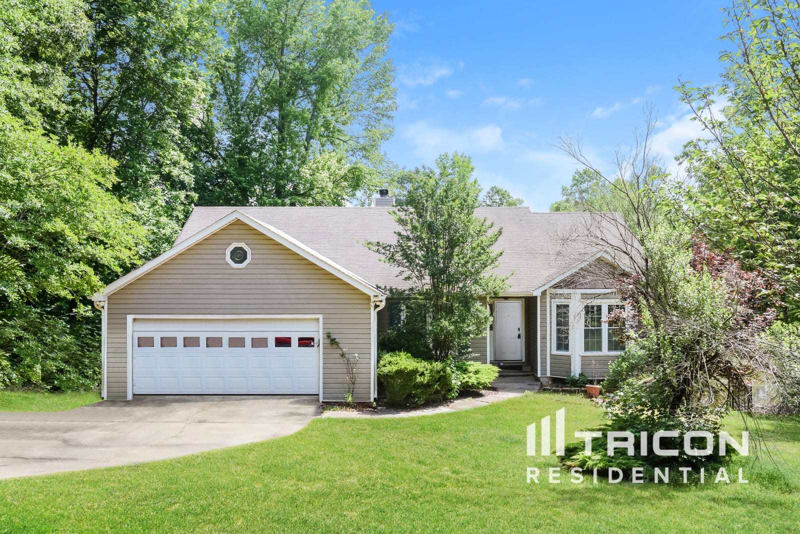 325 Cypress Ln Stockbridge GA