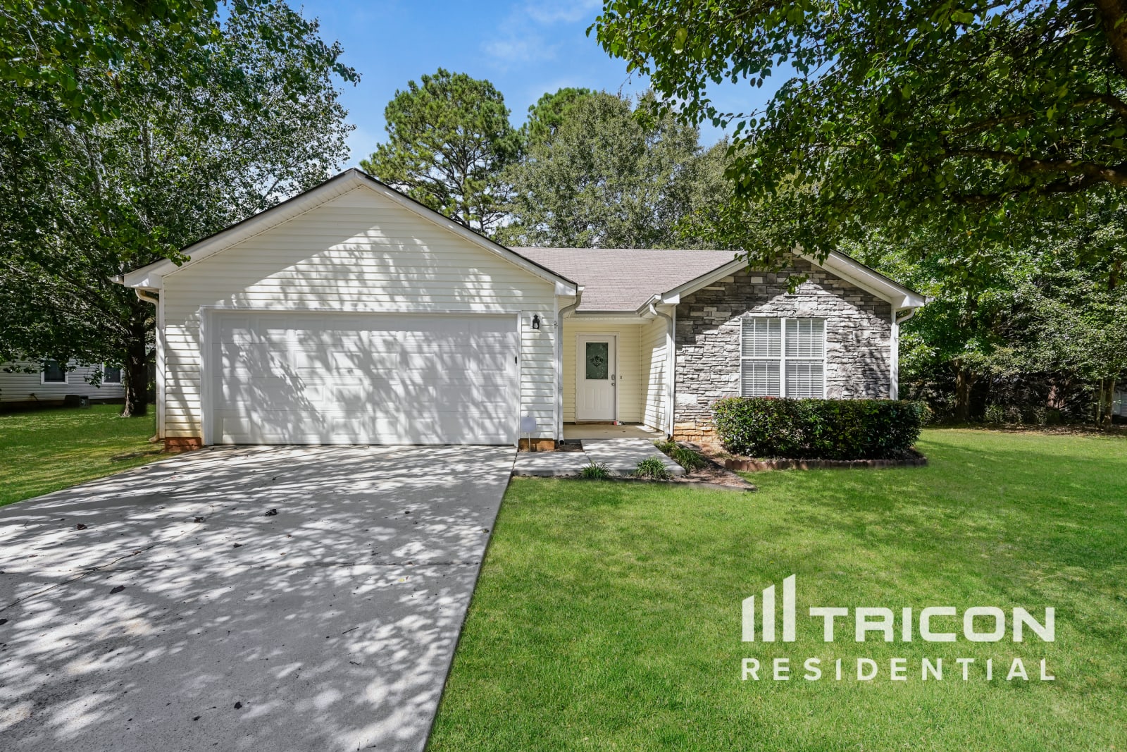 329 Kellys Walk Locust Grove GA