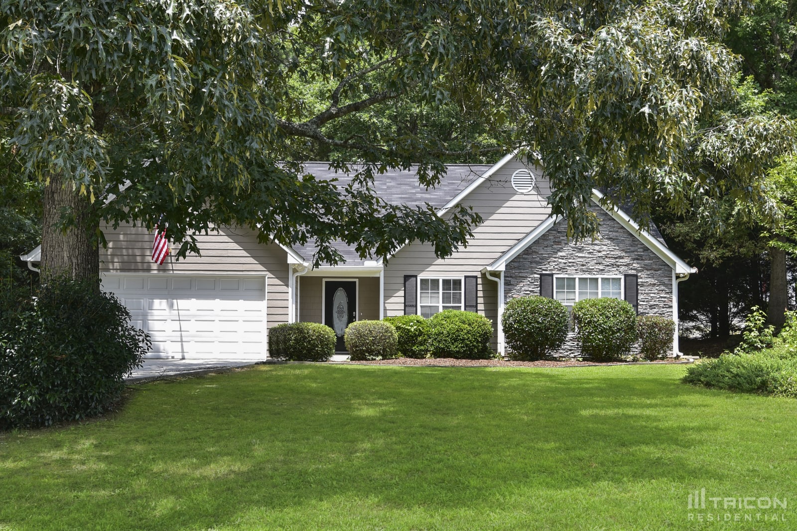 408 Crested View Drive Loganville GA