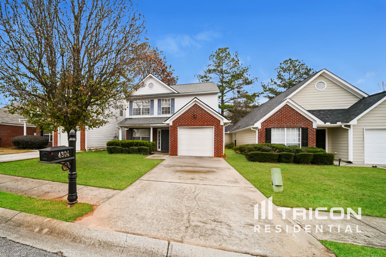 4304 Ravenwood Dr Union City GA