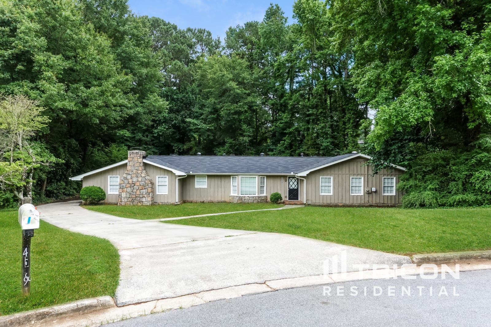 4539 Riverwood Circle Decatur GA
