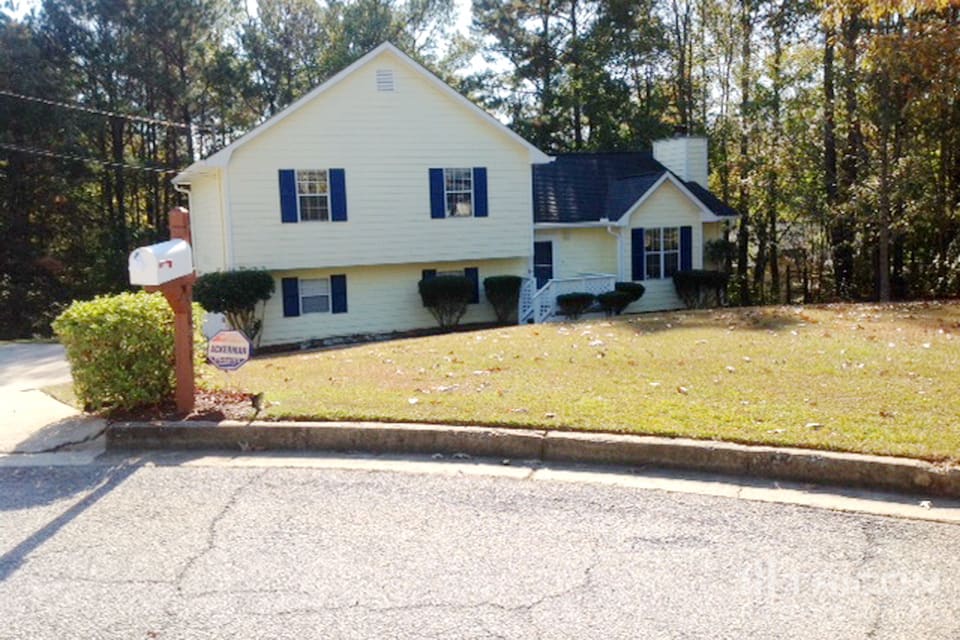 4684 Woodglen Court Douglasville GA