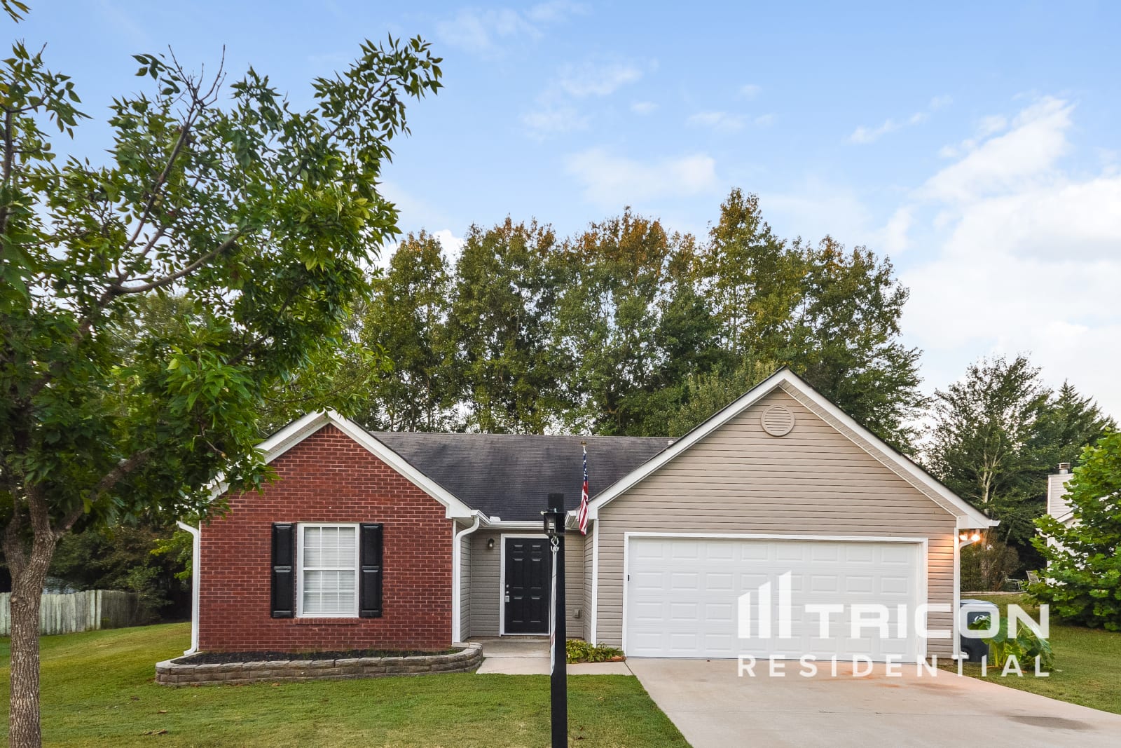 520 Sarahs Lane Locust Grove GA