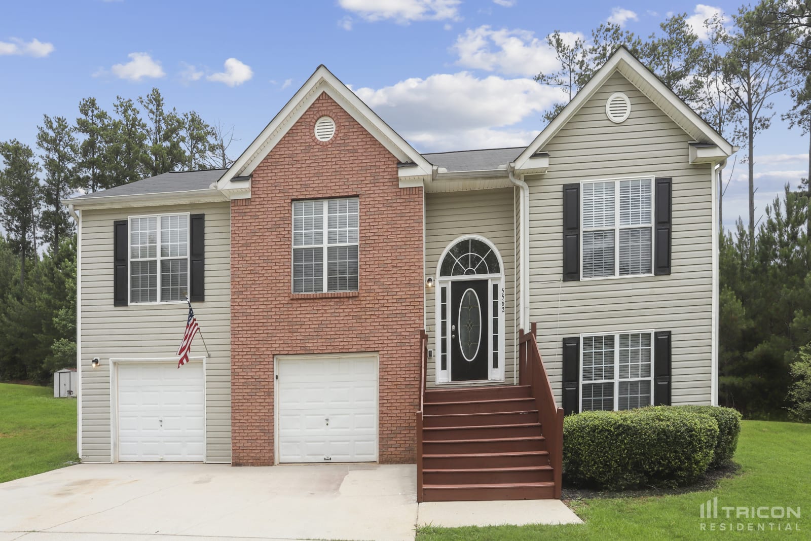 5562 Katherine Village Drive Ellenwood GA