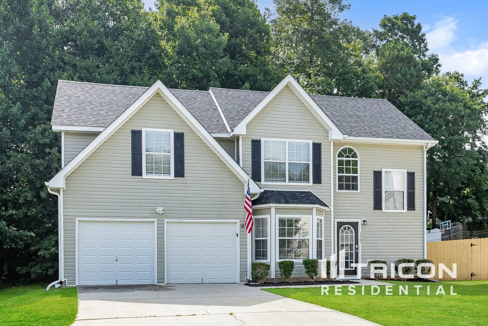5587 Sapphire Circle Ellenwood GA