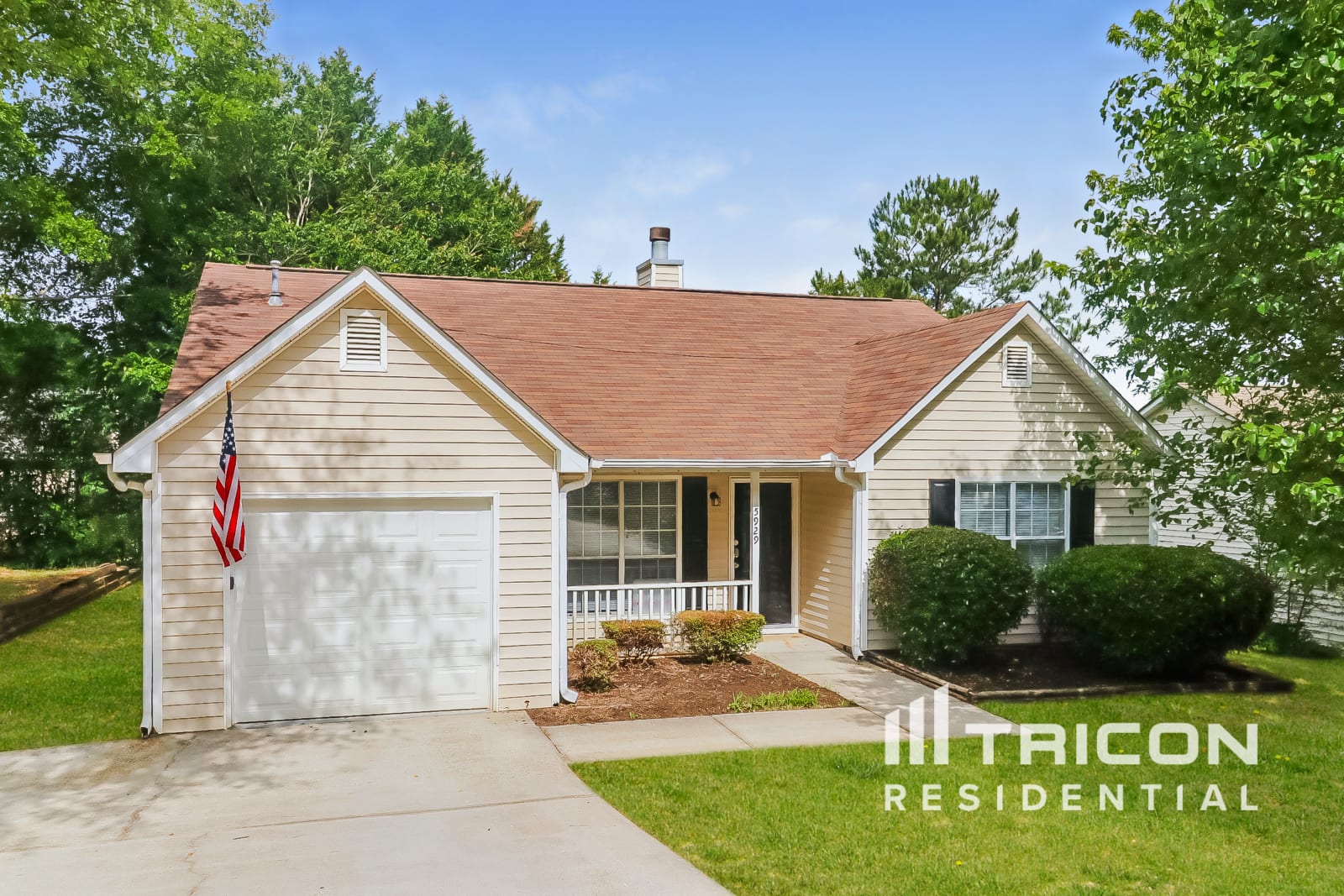 5929 Creekside Drive Rex GA