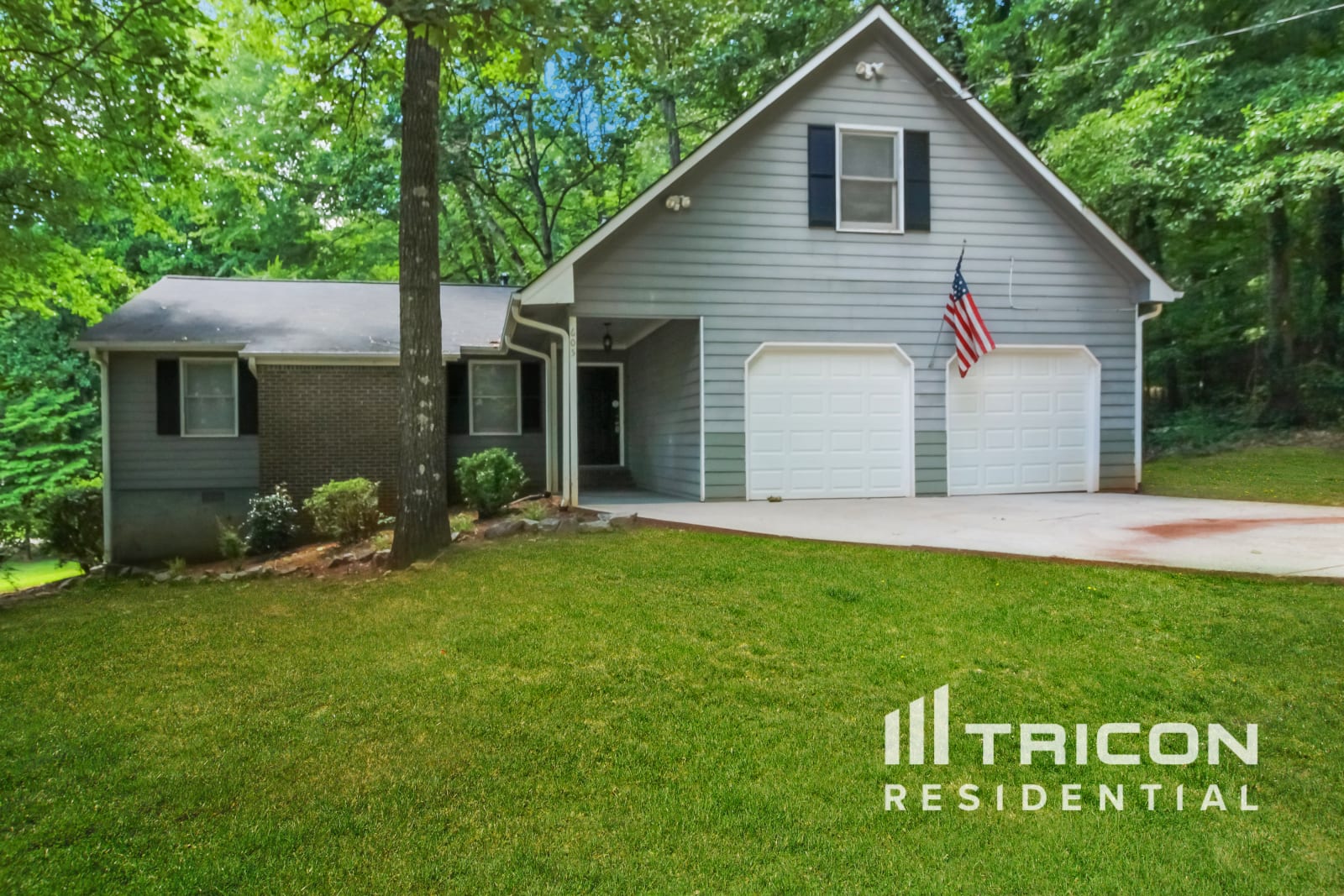 605 Lake Drive Snellville GA