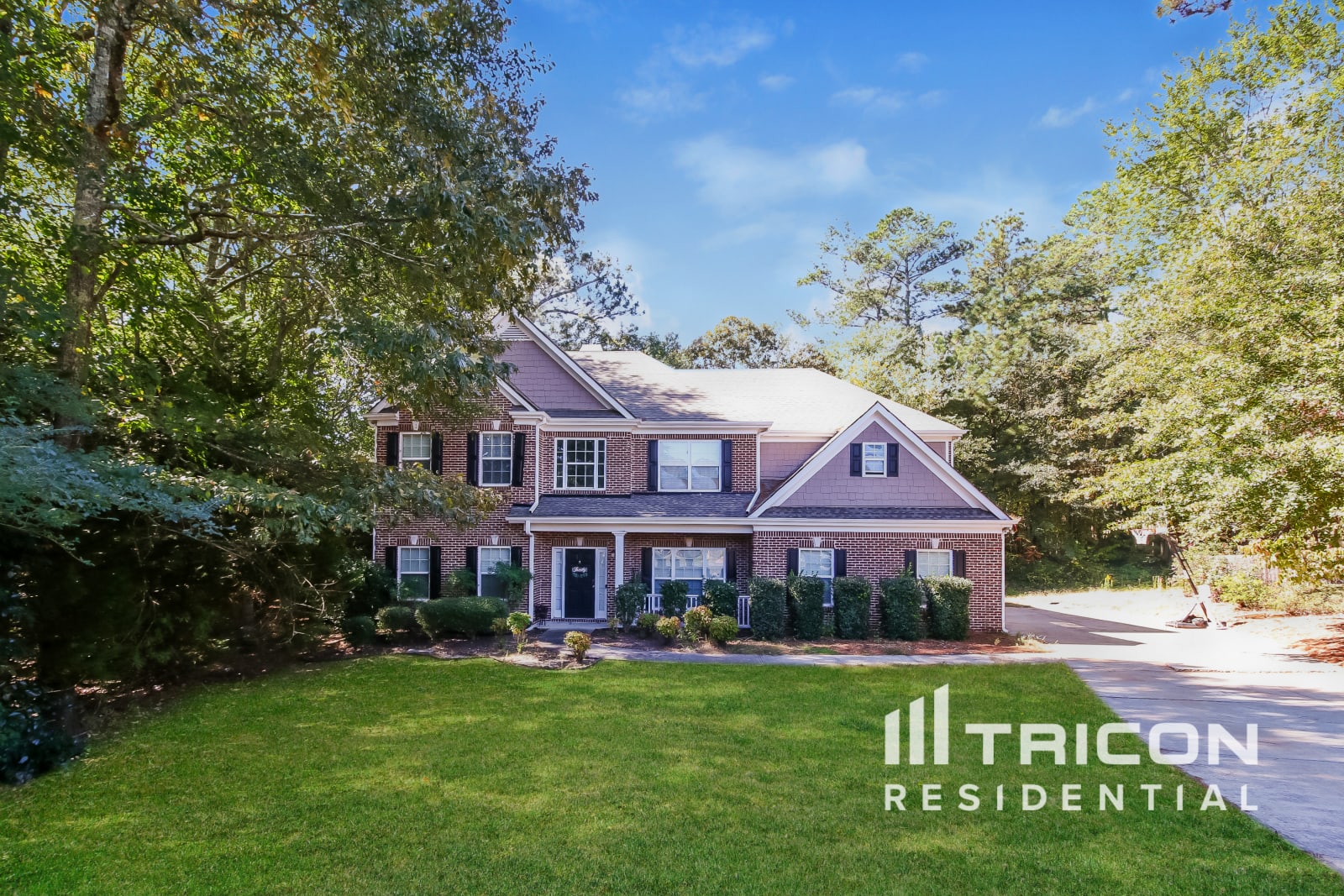 612 Peach Pl Loganville GA