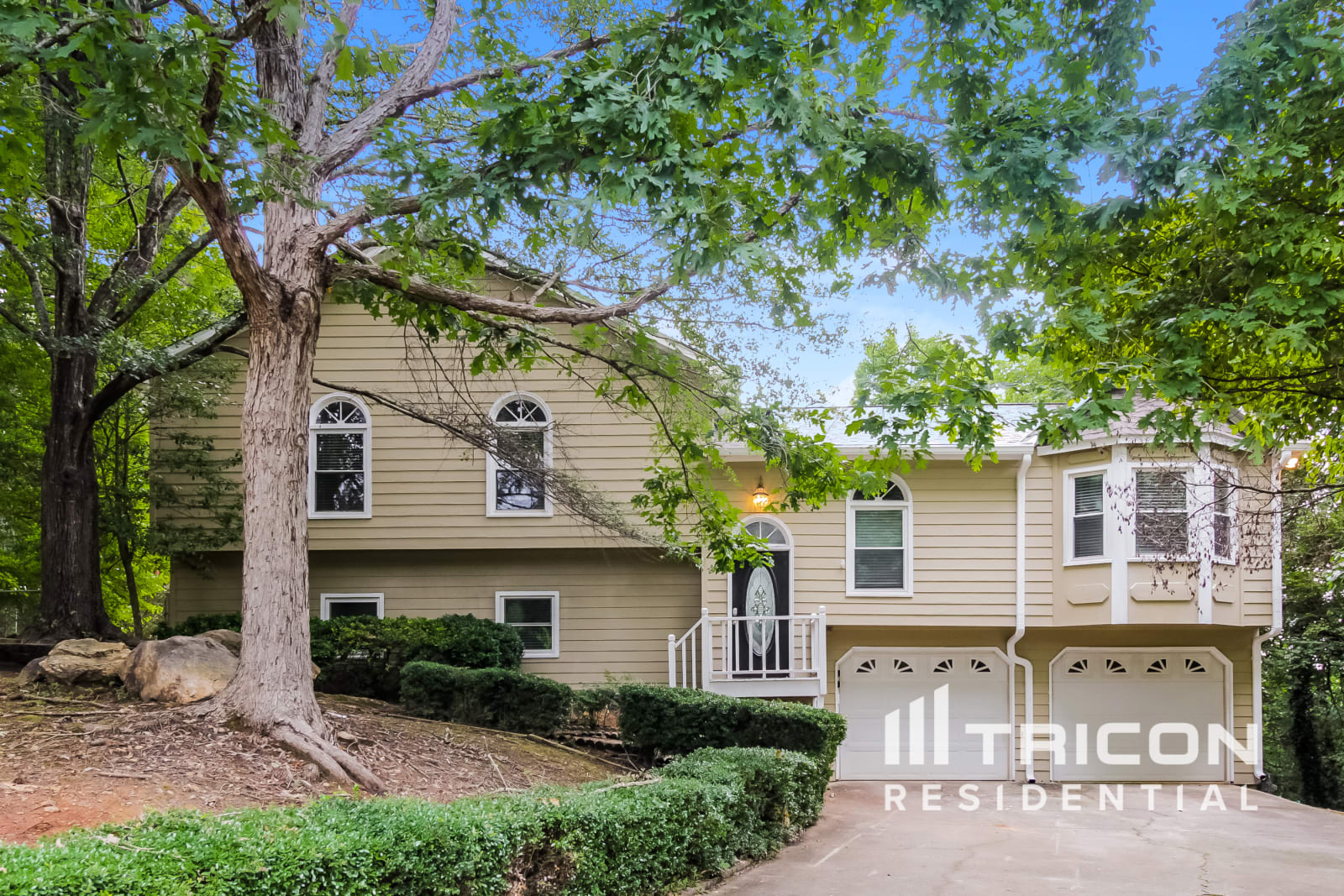 705 Brook Cove Woodstock GA