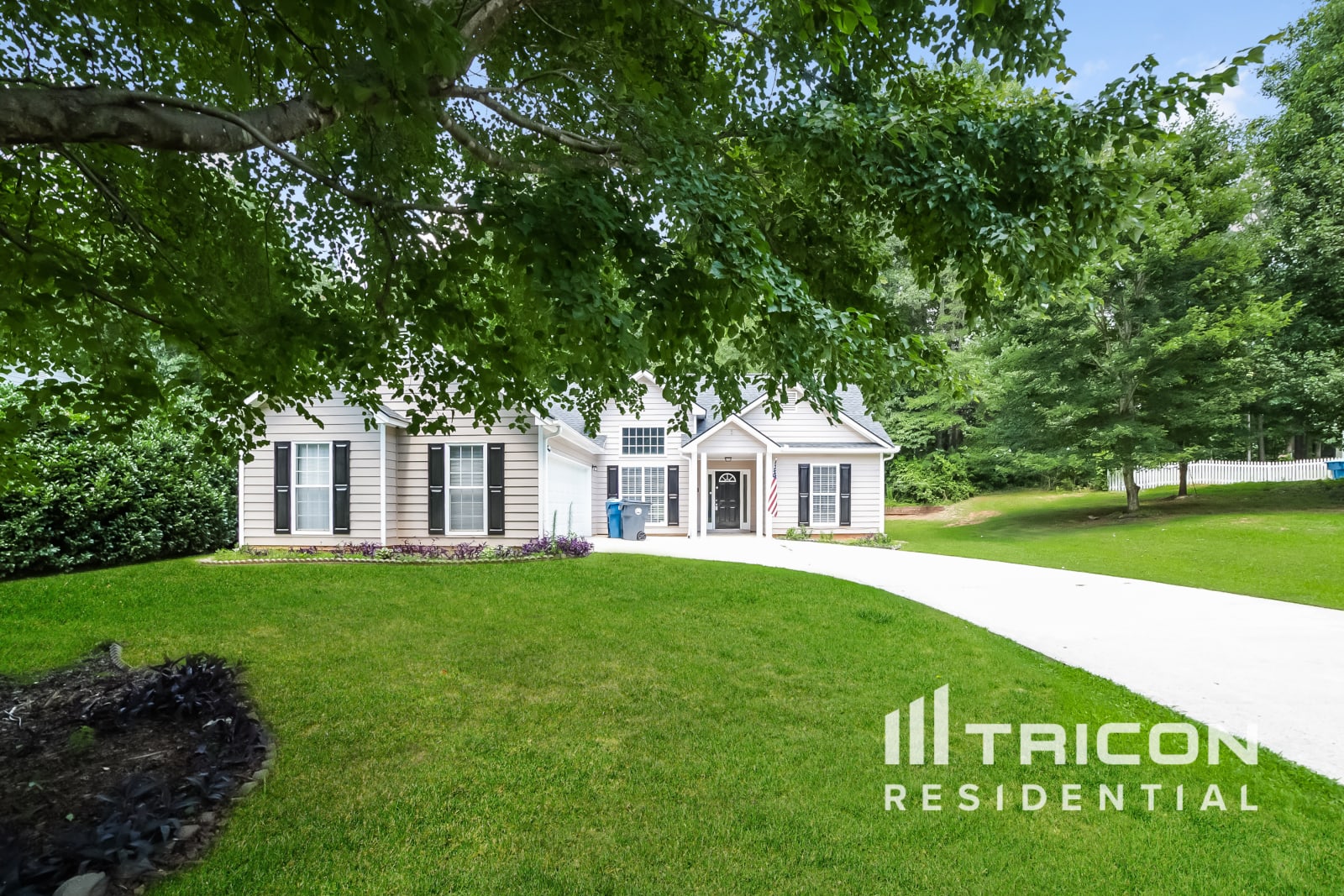 730 Flintlock Drive Dacula GA