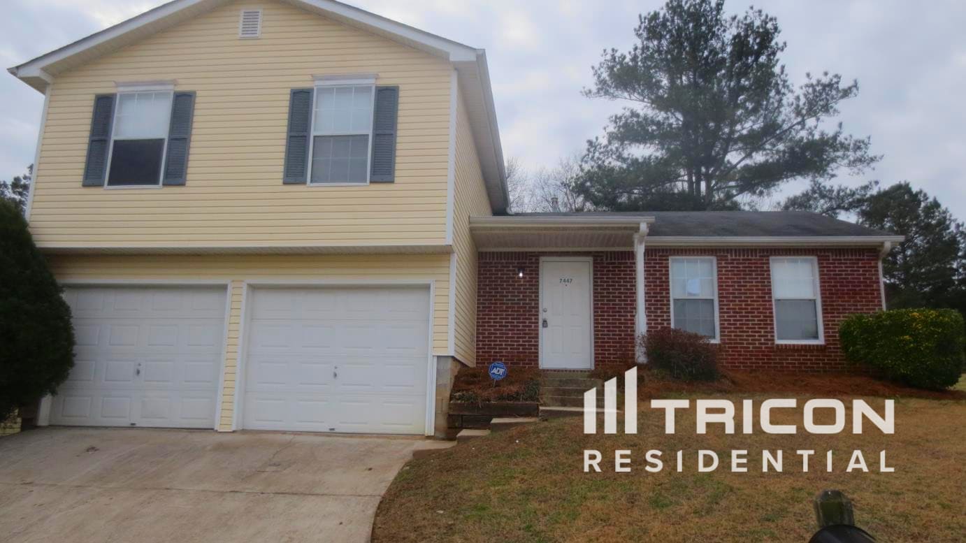 7447 Edenberry Way Lithonia GA