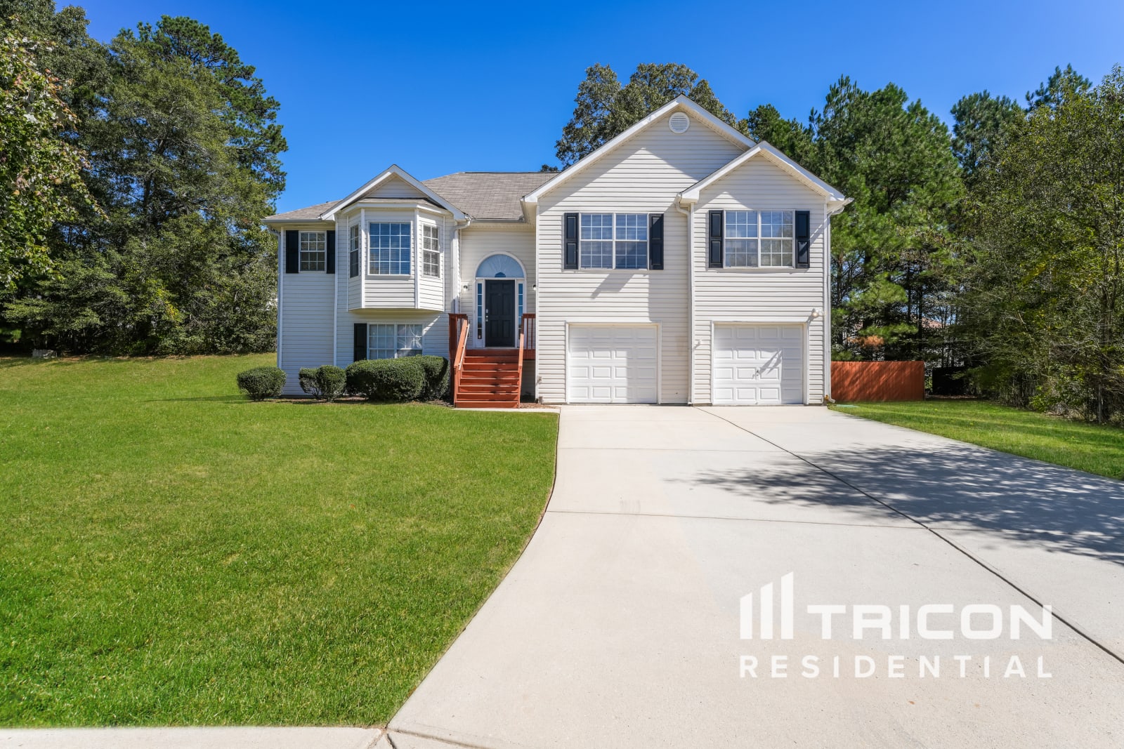7684 Pond View Lane Lithonia GA