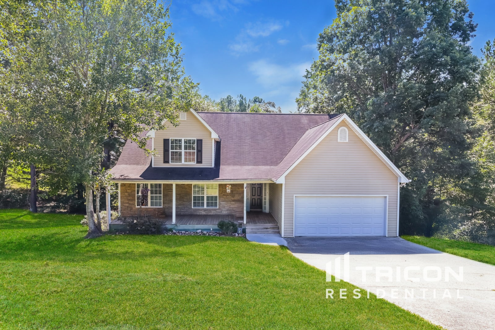 930 Willow Hollow Dr Dacula GA