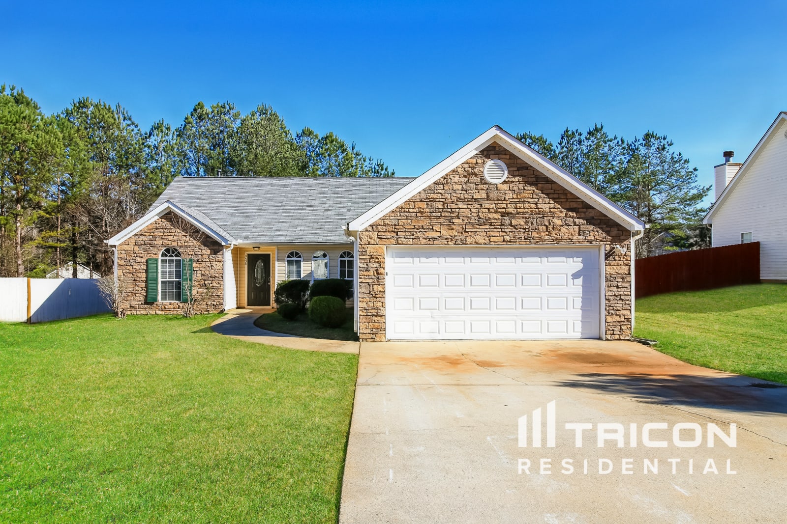 9538 Rollinghills Drive Jonesboro GA