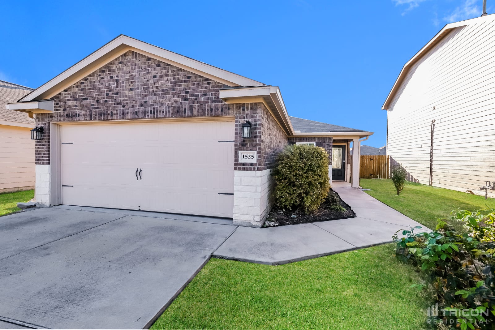 1525 Treeta Trail Kyle TX