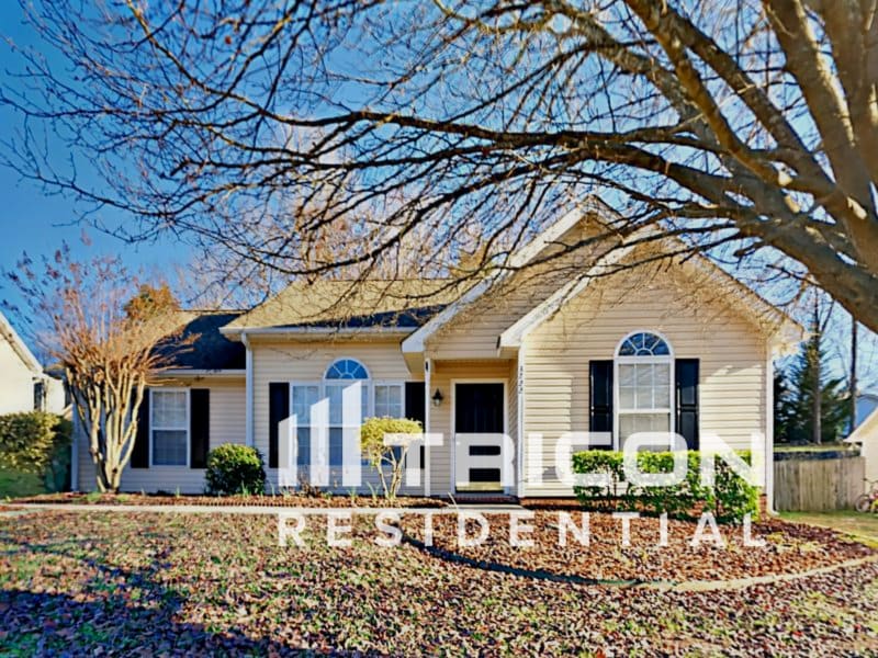 3722 Hunters Run Lane Matthews NC