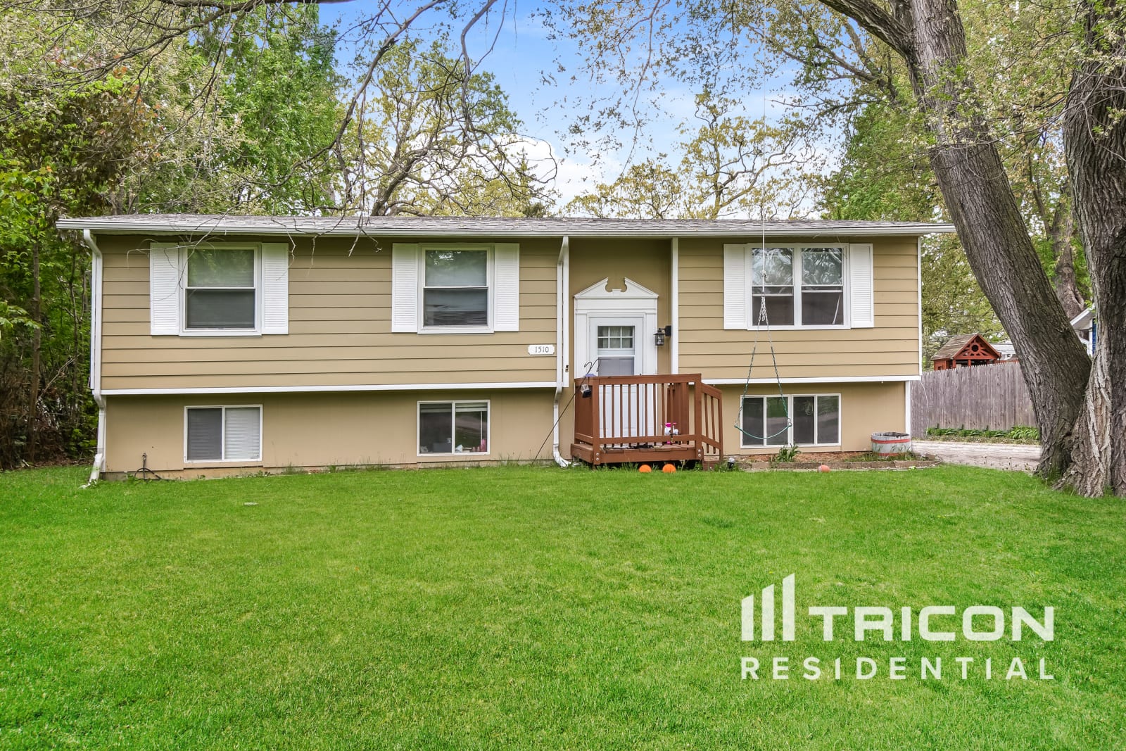 1510 Evergreen Street Holiday Hills IL
