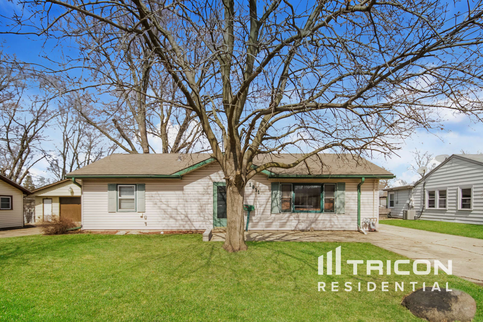 1811 Inner Circle Drive Crest Hill IL