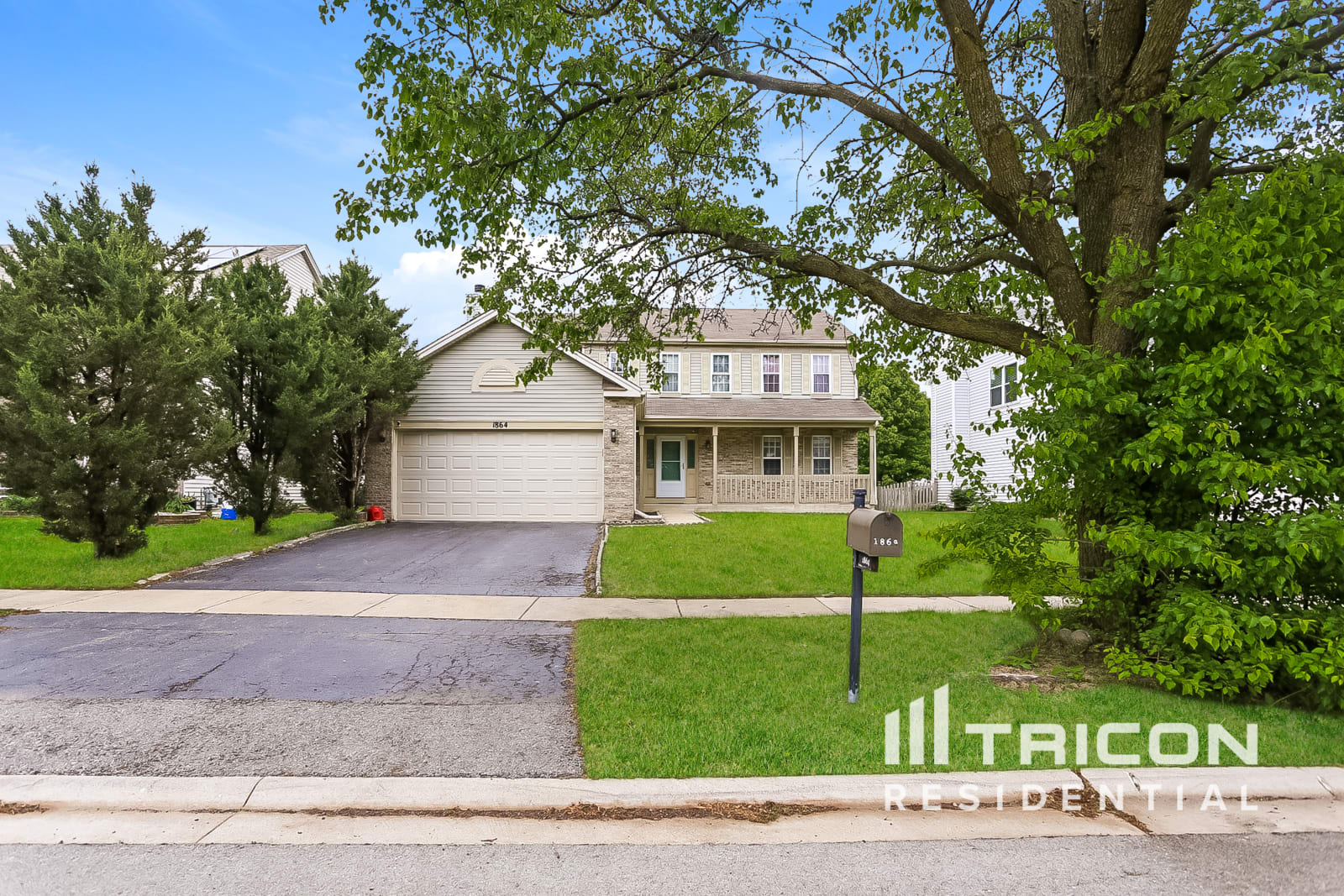1864 Lake Shore Dr Romeoville IL