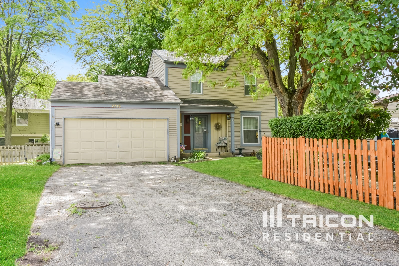 2715 Crosscreek Court Aurora IL
