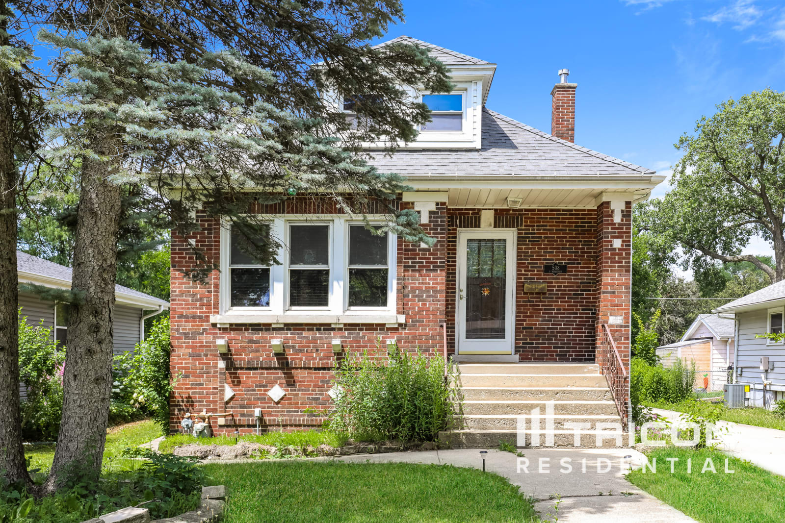 508 S Wisconsin Avenue Villa Park IL