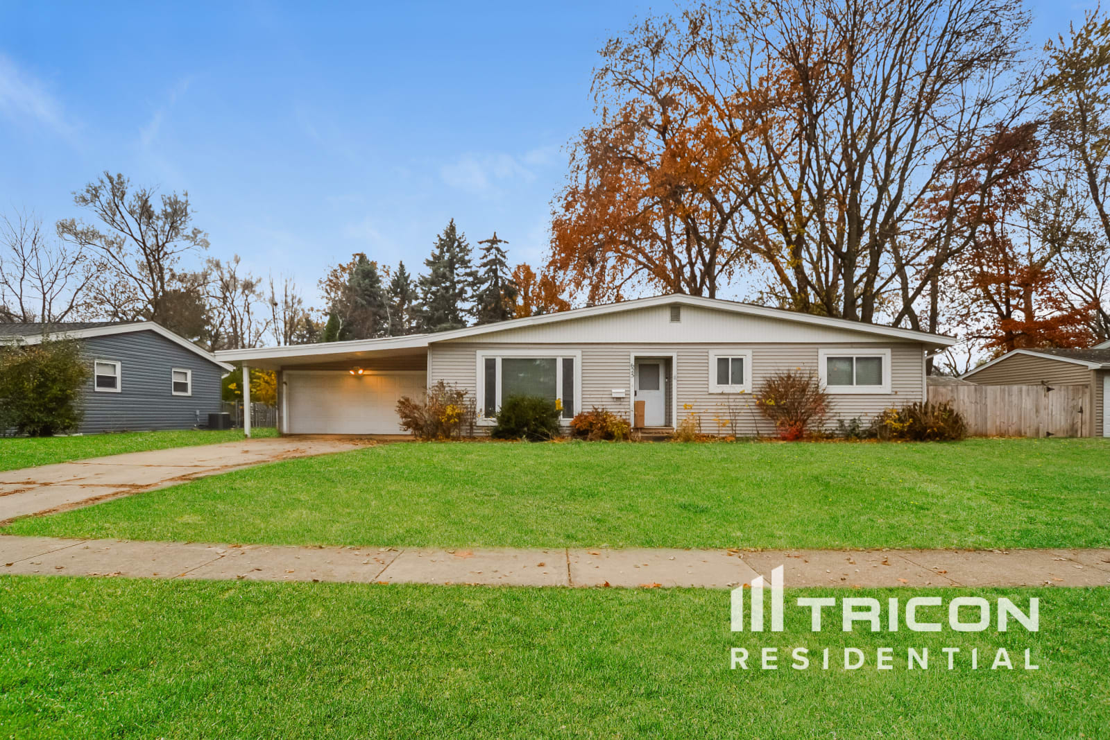 625 East Macarthur Drive Palatine IL