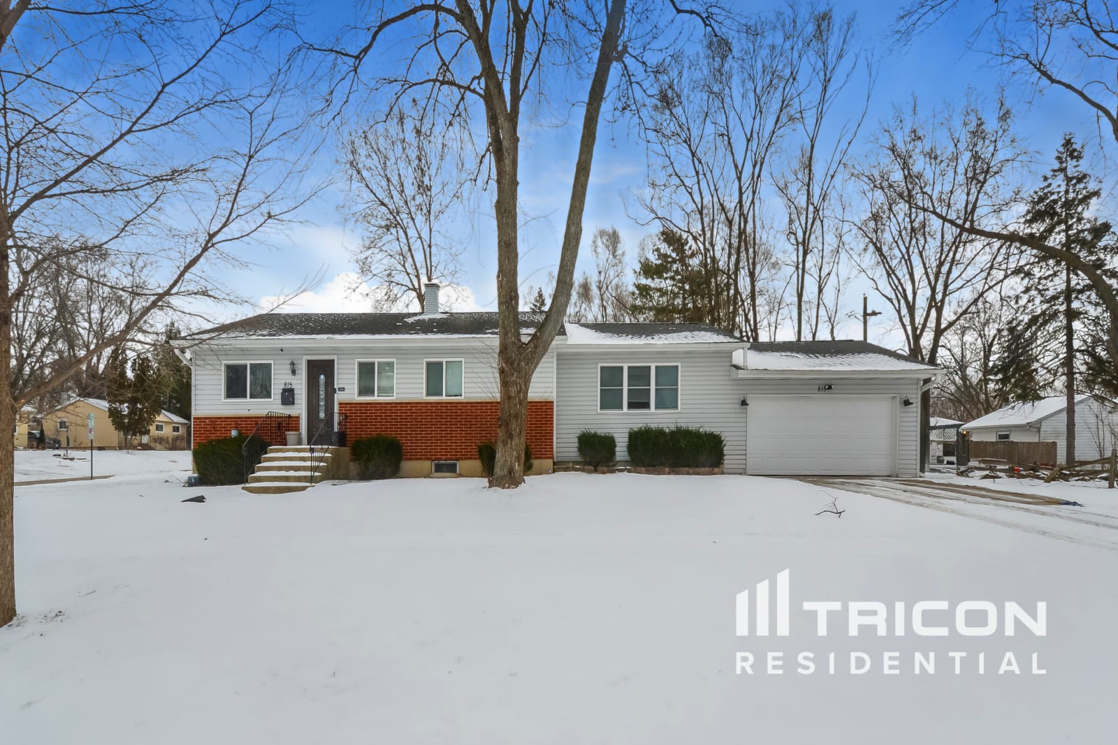 815 Sandra Ln Cary IL