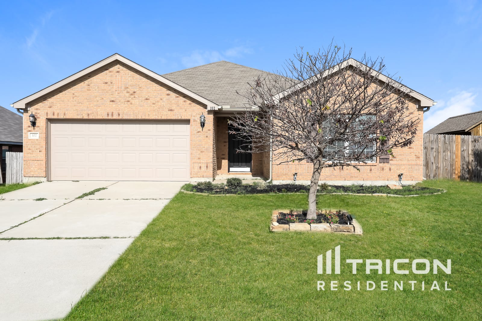 102 Saddlebag Court Newark TX